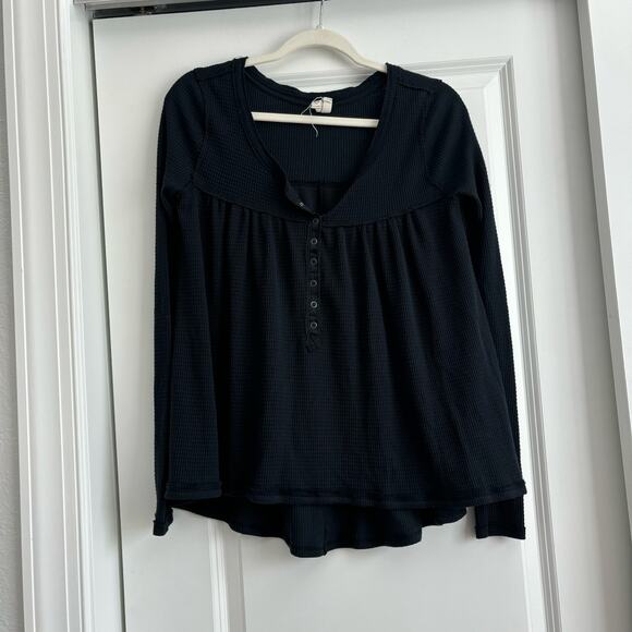Free People Basic Pullover Henley Top Sz XS Black Essential Boho - Picture 1 of 7